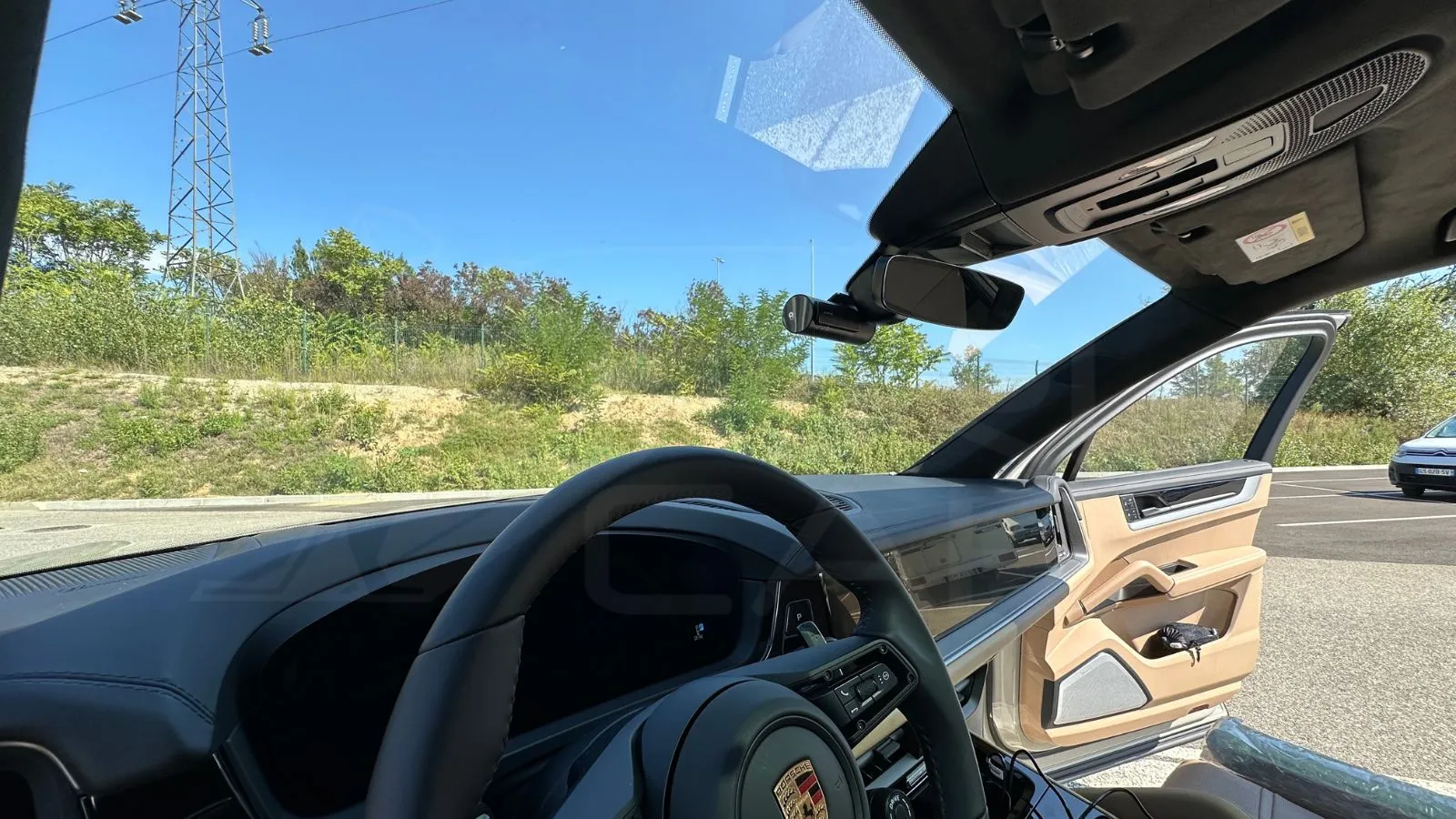 Vue 1 Porsche Cayenne SUV