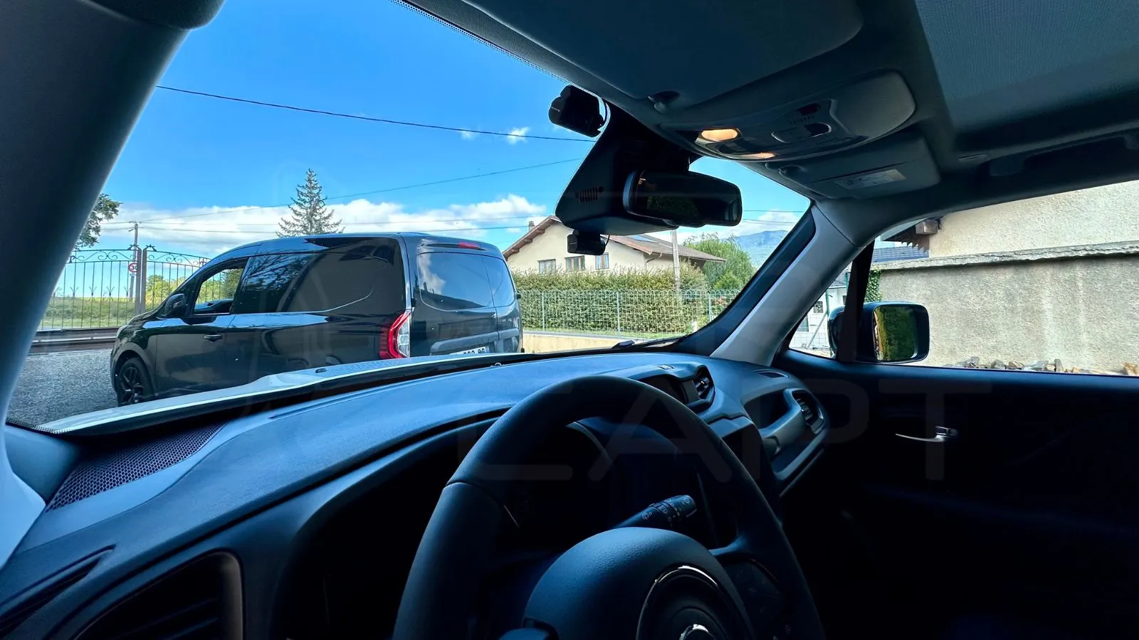 Vue 1 Jeep Renegade
