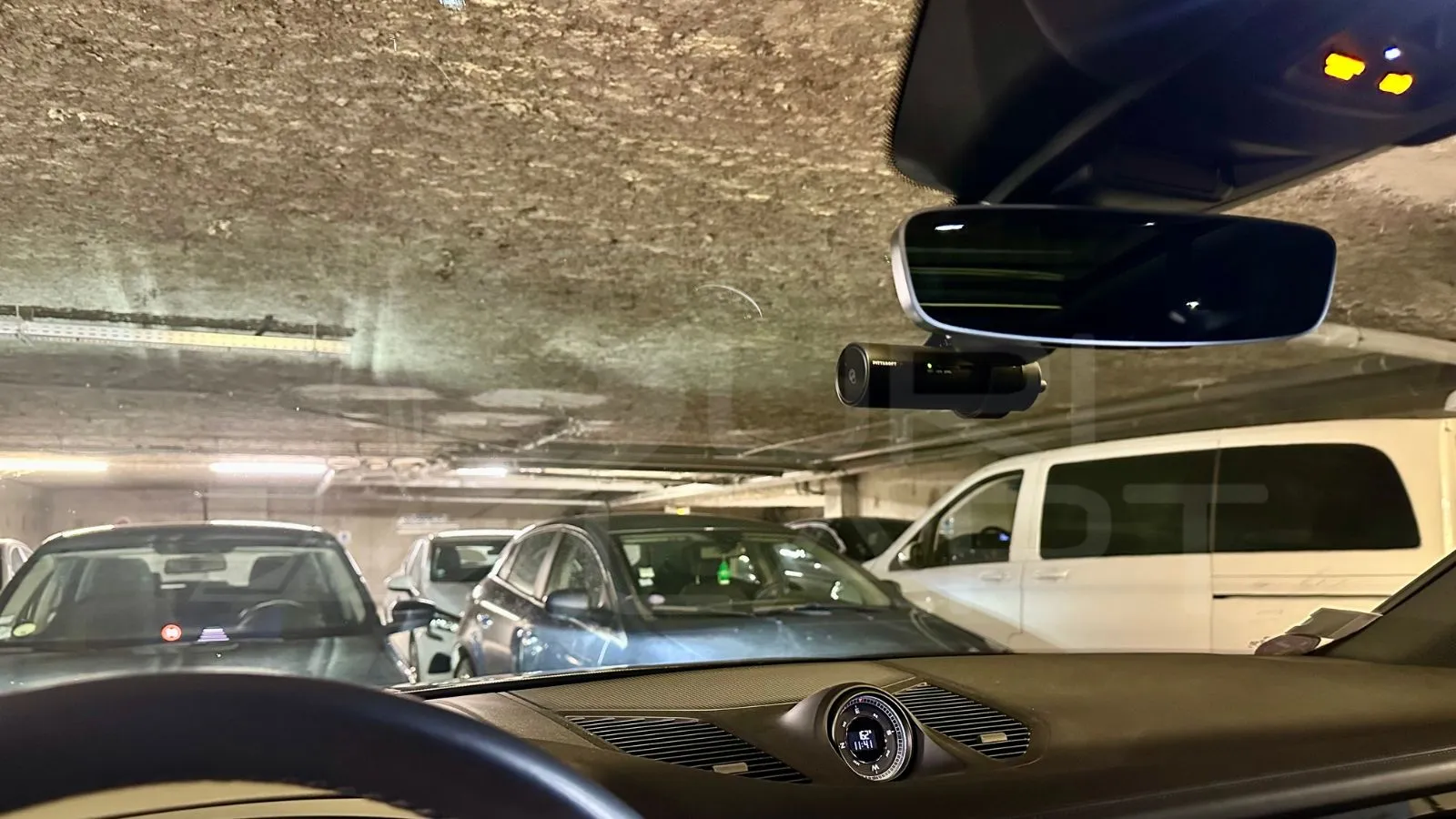 Vue 2 Porsche Cayenne SUV